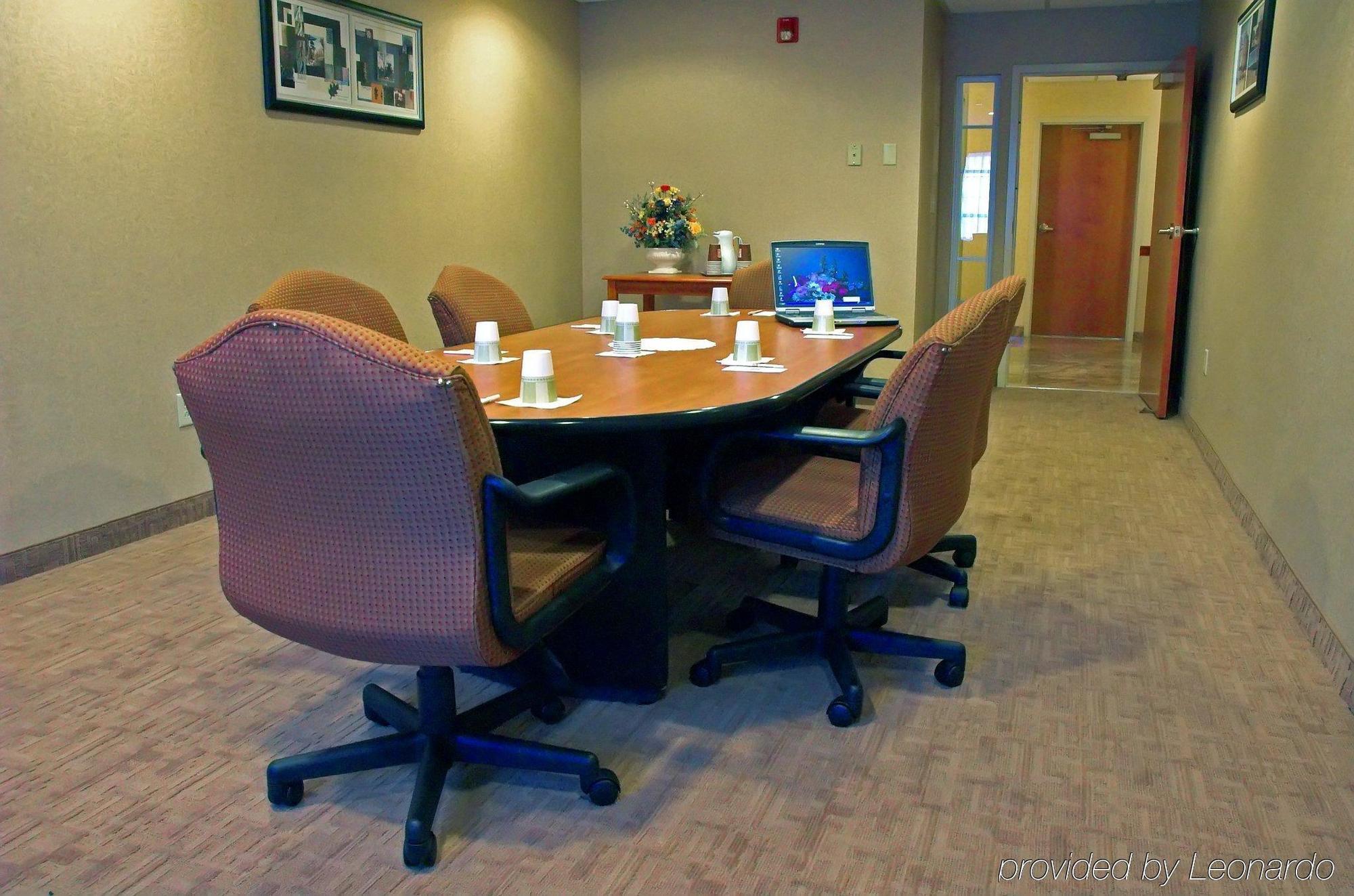 Holiday Inn Express Hotel & Suites Boston - Marlboro By Ihg Χάντσον Ανέσεις φωτογραφία